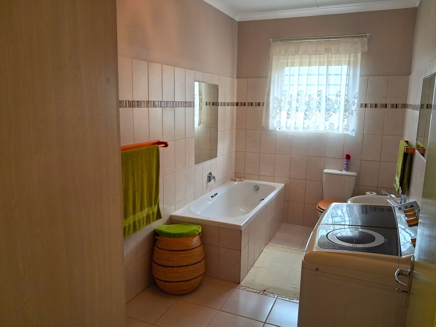 2 Bedroom Property for Sale in Bot River Avenues Western Cape